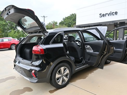 Used 2020 Kia Niro LX image 14