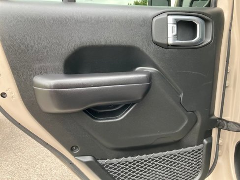Used 2019 Jeep Wrangler Unlimited Sport S image 27