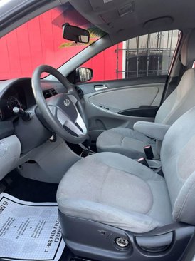 Used 2013 Hyundai Accent GLS image 7