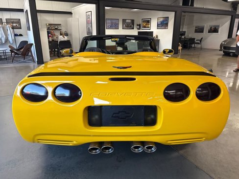 Used 2003 Chevrolet Corvette Convertible w/ Preferred Equipment Group1 image 10