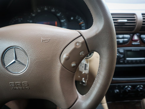 Used 2004 Mercedes-Benz C 240 4MATIC Sedan image 21