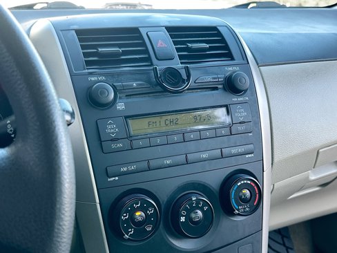 Used 2009 Toyota Corolla LE image 9