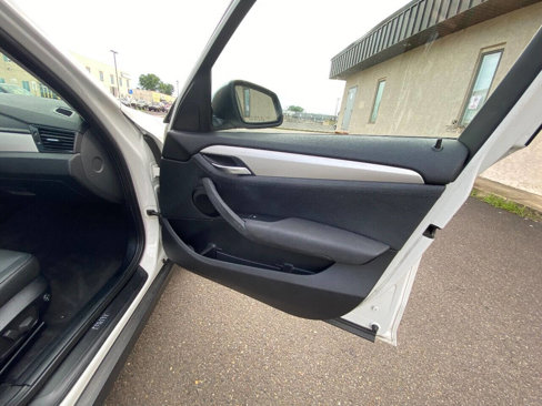 Used 2013 BMW X1 xDrive28i image 39