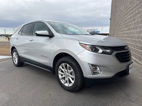 Used 2020 Chevrolet Equinox LT image 3
