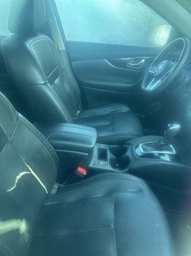 Used 2019 Nissan Rogue SL w/ Premium Package image 5