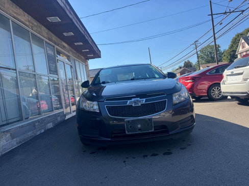 Used 2014 Chevrolet Cruze LT image 2