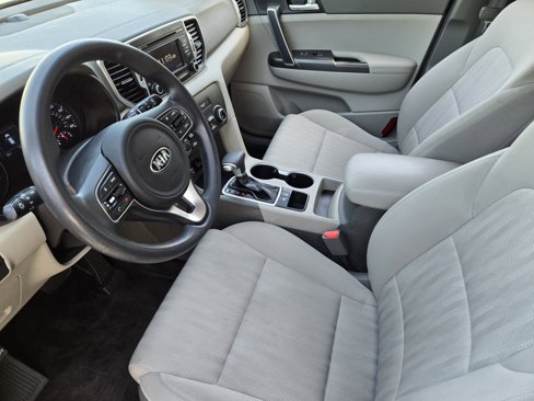 Used 2017 Kia Sportage LX image 14