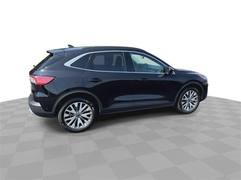 Used 2021 Ford Escape Titanium w/ Class II Trailer Tow Package image 9