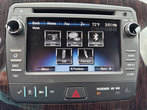 Used 2017 Chevrolet Traverse LT w/ Style and Technology Package image 26