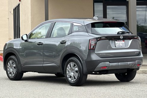 Used 2025 Nissan Kicks S w/ Charging Package image 6