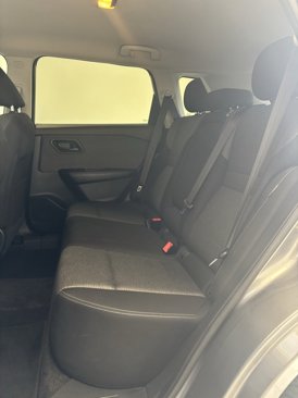Used 2022 Nissan Rogue S image 22