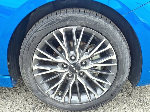 Used 2023 Kia Forte GT-Line w/ GT-Line Premium Package image 9