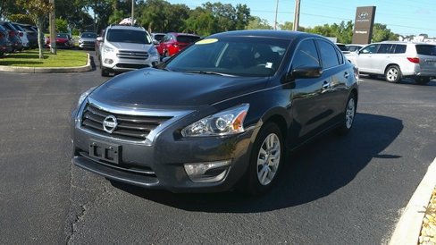 Used 2015 Nissan Altima 2.5 S w/ Power Driver Seat Package image 2