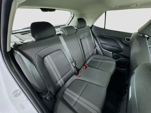 Certified 2024 Hyundai Venue SEL image 27