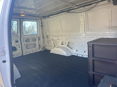 Used 2008 Ford E-250 and Econoline 250 image 12