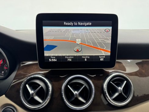 Used 2017 Mercedes-Benz CLA 250 image 28