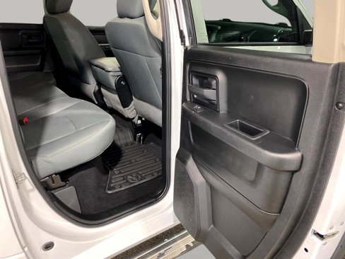 Used 2018 RAM 1500 Express image 23
