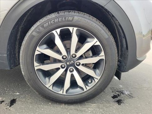 Used 2017 Kia Sportage EX image 4