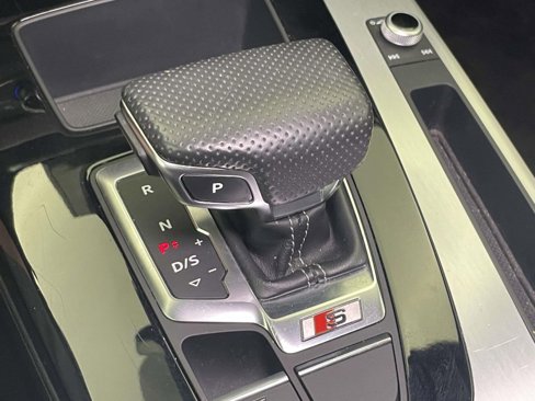 Used 2021 Audi SQ5 Premium w/ Convenience Package image 32