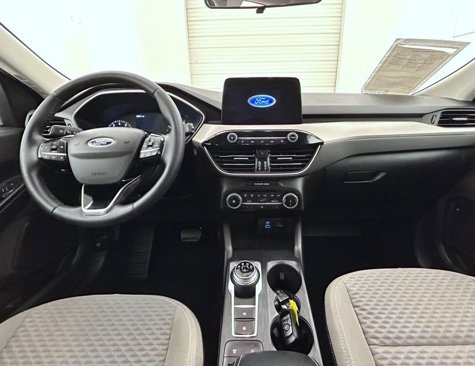 Used 2022 Ford Escape SE w/ Cold Weather Package image 13