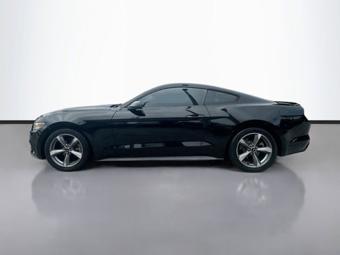 Used 2015 Ford Mustang Coupe image 5