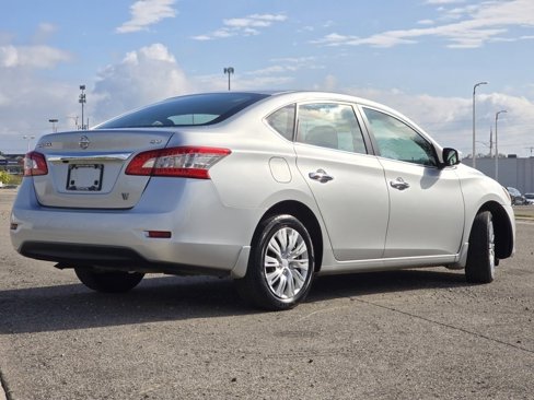 Used 2015 Nissan Sentra S image 20