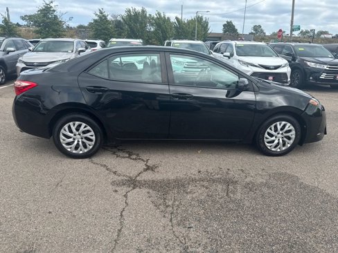 Used 2017 Toyota Corolla LE image 8