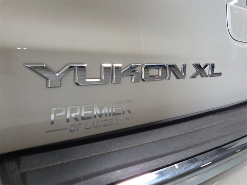 Used 2015 GMC Yukon XL Denali w/ Open Road Package image 11