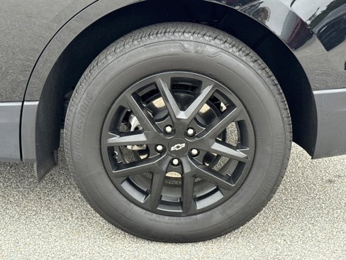 Used 2024 Chevrolet Equinox LT image 9