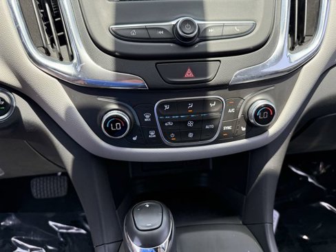Used 2019 Chevrolet Equinox LT image 23
