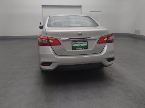 Used 2017 Nissan Sentra S image 6