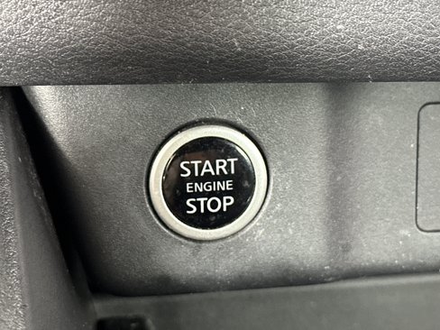 Used 2021 Nissan Rogue SV image 25