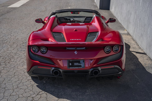 Used 2021 Ferrari F8 Tributo image 4