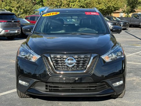 Used 2019 Nissan Kicks SR w/ SR Premium Package image 2
