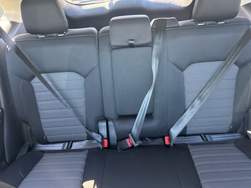 Used 2018 Ford Edge SE image 26