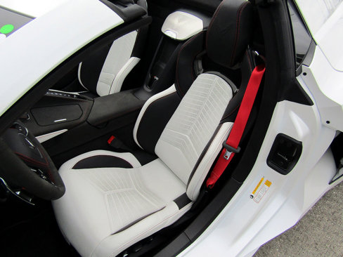 Used 2023 Chevrolet Corvette Stingray Premium Conv w/ Z51 Performance Package image 9