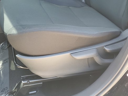 Certified 2024 Nissan Kicks S image 18