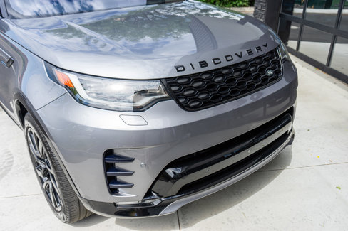 Used 2021 Land Rover Discovery S R-Dynamic image 16