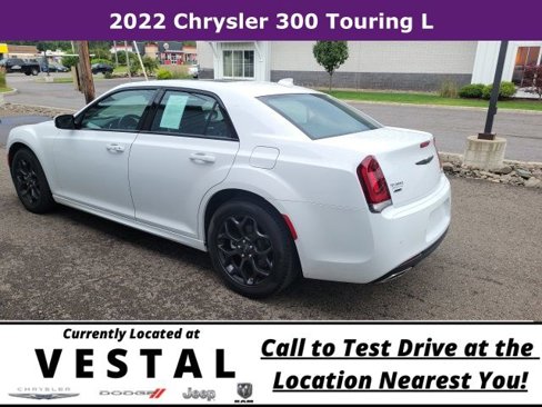 Used 2022 Chrysler 300 Touring L w/ Popular Equipment Group image 6