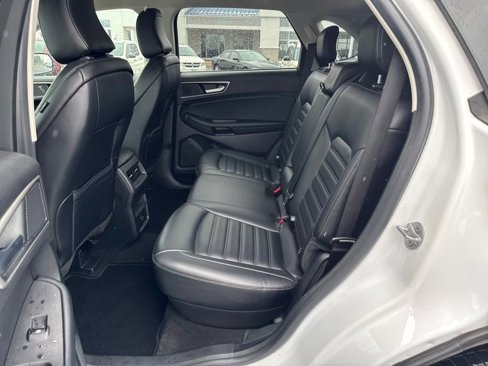 Used 2022 Ford Edge SEL image 23