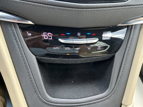 Used 2019 Cadillac XT5 Luxury image 26