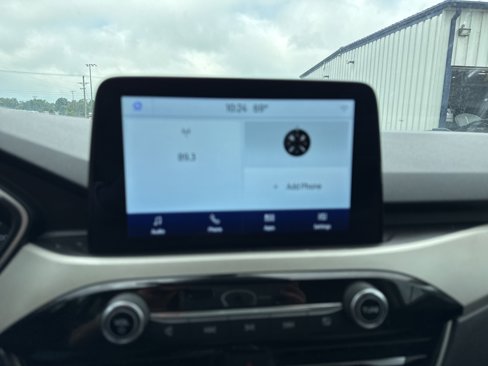 Used 2020 Ford Escape SE image 11