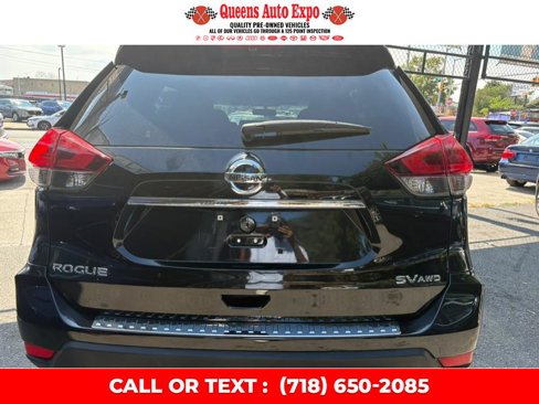 Used 2018 Nissan Rogue SV image 8