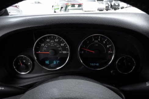Used 2013 Jeep Wrangler Sahara w/ Dual Top Group image 19