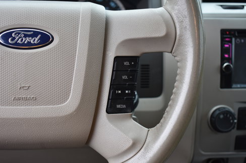 Used 2010 Ford Escape XLT image 14