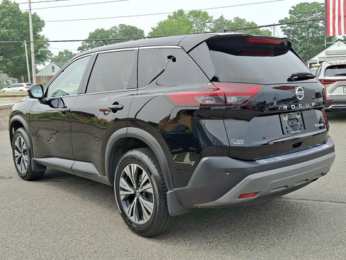 Certified 2021 Nissan Rogue SV image 4