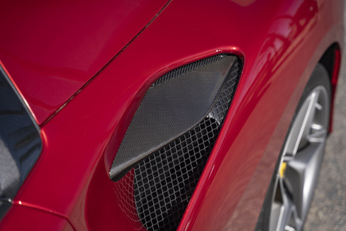 Used 2021 Ferrari F8 Tributo image 32