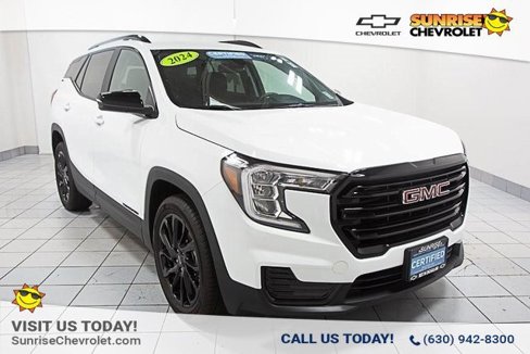 Certified 2024 GMC Terrain SLE w/ Driver Convenience Package image 1