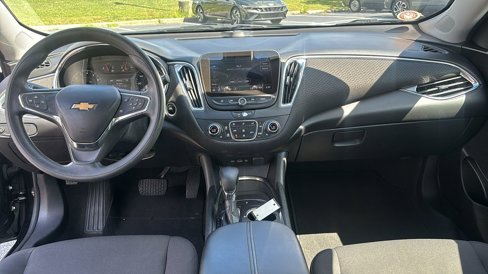 Used 2021 Chevrolet Malibu LT image 12