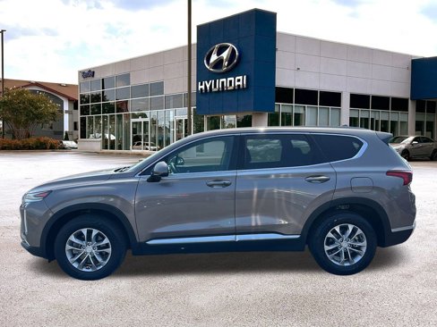 Used 2019 Hyundai Santa Fe SEL image 2